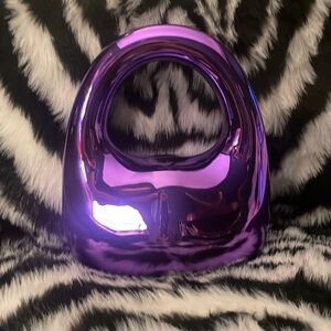 Mirrored purple metallic cloud shaped clutch with detachable gold shoulder chain